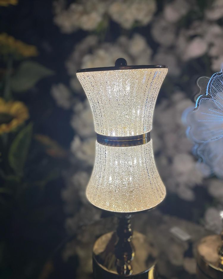 Modern LED Table Lamp, Luxuary Acrylic Crystal Lamp, Vase Shape Decorative Table Lamp Modern LED Table Lamp, Luxuary Acrylic Crystal Lamp, Vase Shape Decorative Table Lamp